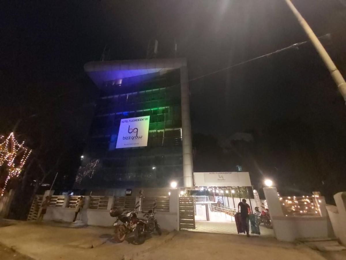 Fluorescent By Bizzgrow Hotels International Airport - Formerly Known As Byaris International Mumbai Exterior foto